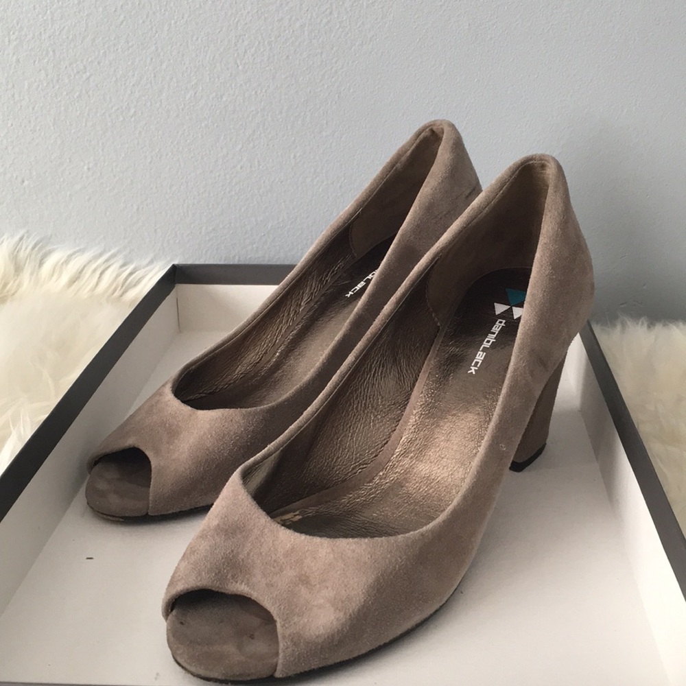 Gray peep-toe suede block heels